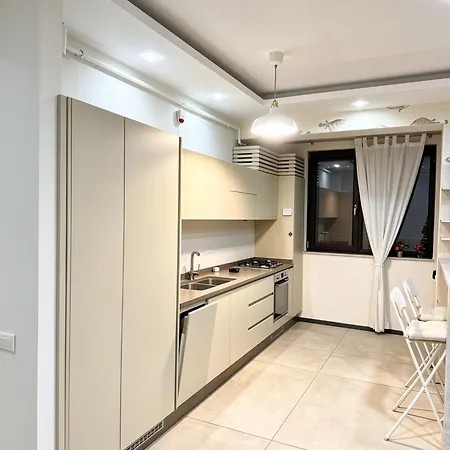 Infinity Sunrise Mamaia Nord - Beachfront Hotel apartamentowy