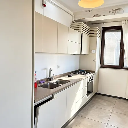 Infinity Sunrise Mamaia Nord - Beachfront 3* ナボダリ