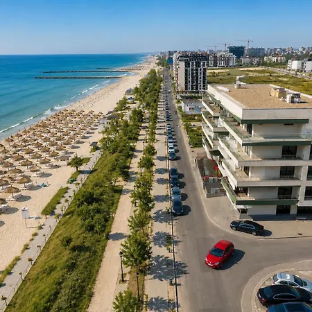 Infinity Sunrise Mamaia Nord - Beachfront